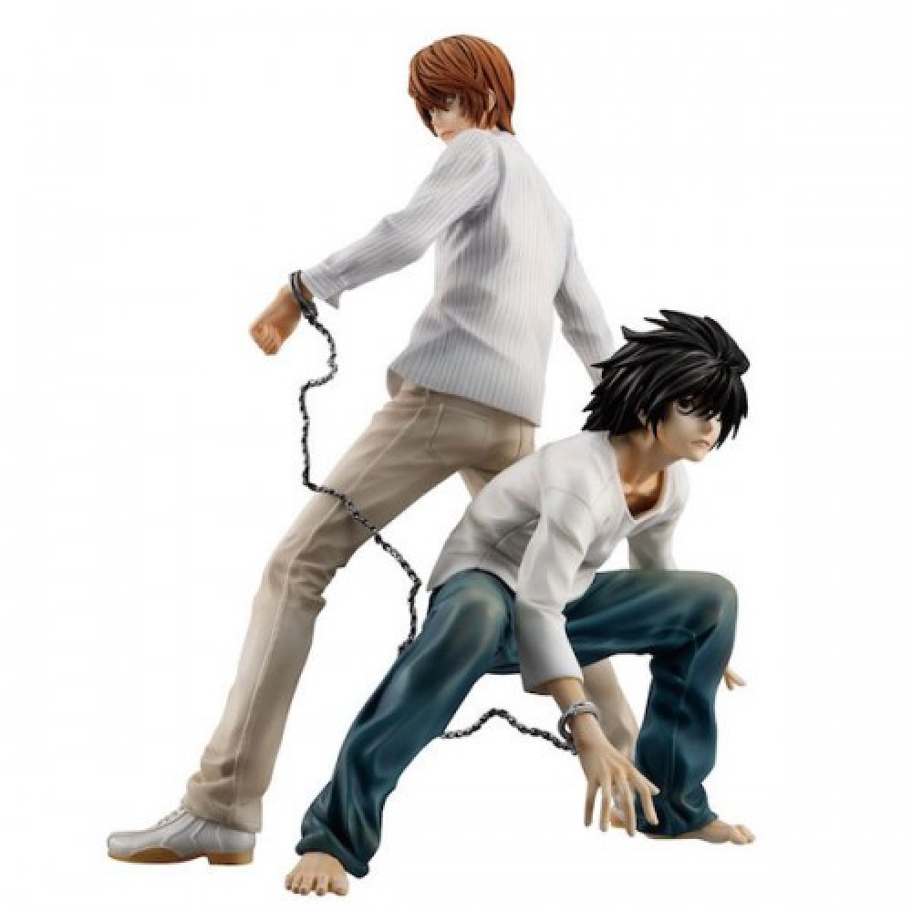 Statuette Kira et L du manga animé Death Note, les adversaire enchaînés il ne manque plus que le célèbre Shinigami Ryuk